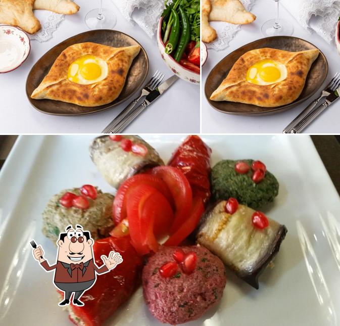 Еда в "Хинкальной на Неве"