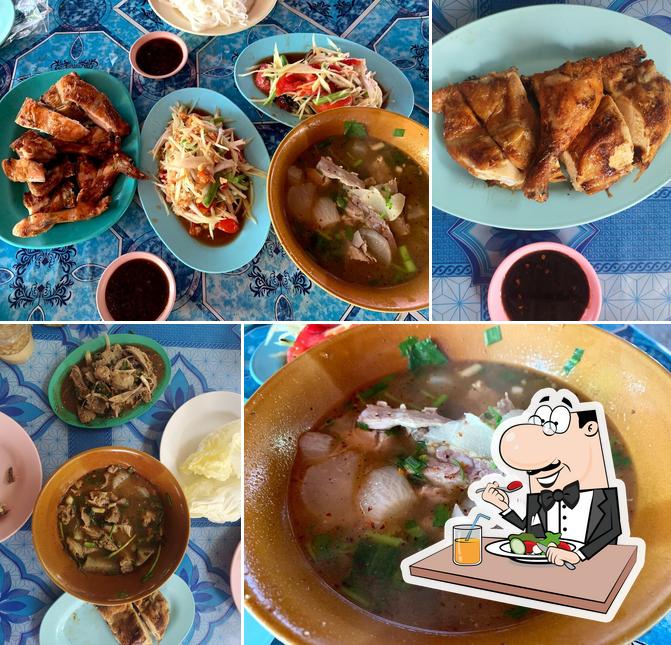 SARAPHI GRILL CHICKEN STALL