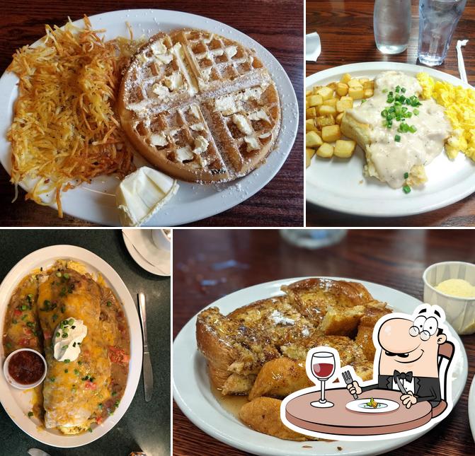 Le Peep Breakfast • Lunch