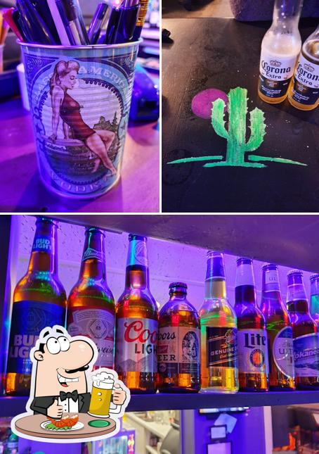 El Patio Bar & Grill