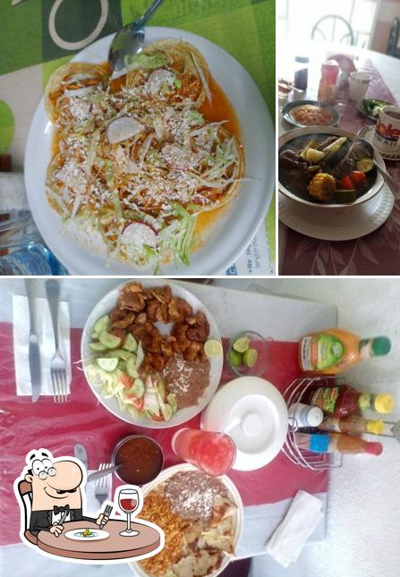 ANTOJITOS MEXICANOS LOLITA