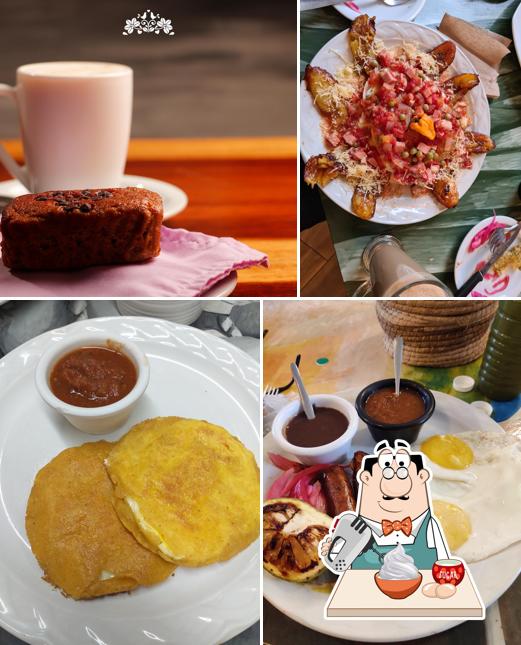 Huevos Motuleños y Más