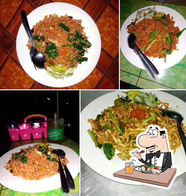 Warung Nasgor Pak Tom
