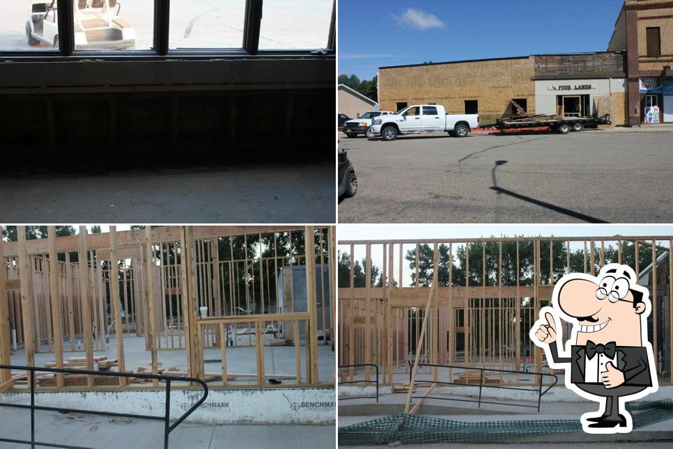 Four Lanes Bowling, Bar & Grill
