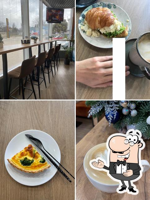 6 53 Cafe
