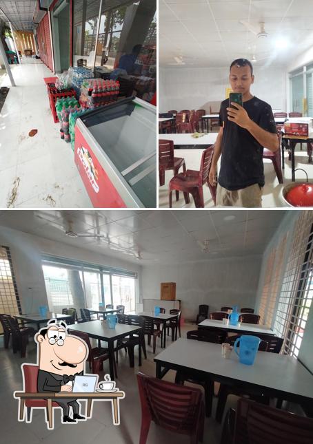 পুনাক ক্যাফেটেরিয়া ( Punak Cafeteria)