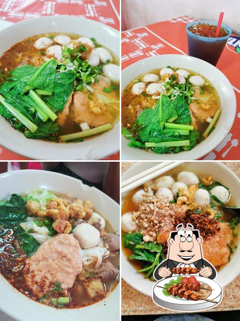 ร้านก๋วยเตี๋ยวห้าแยกต้มยำ