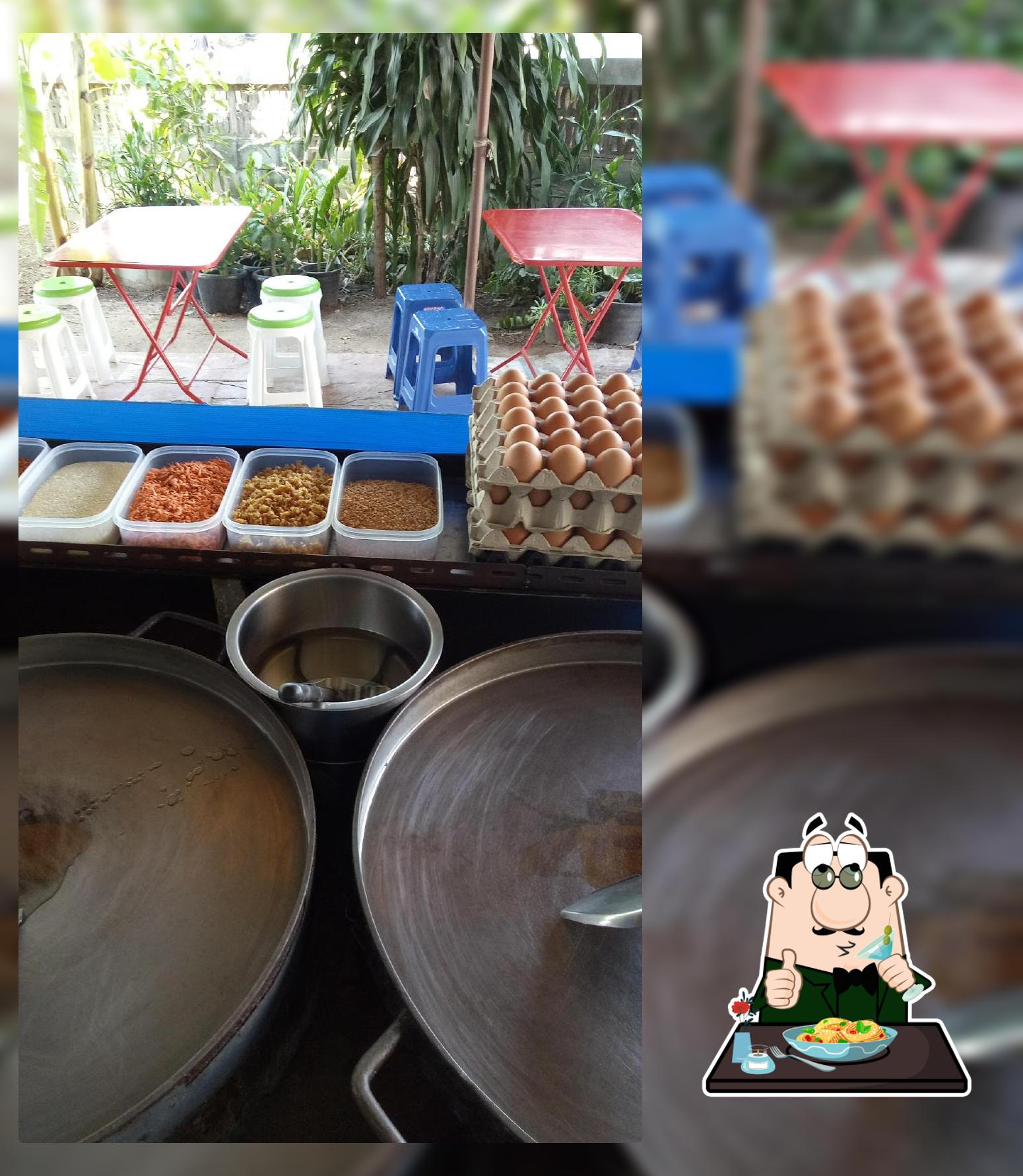 ผัดไทย-หอยทอด