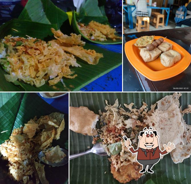 PECEL BU PONIMAN