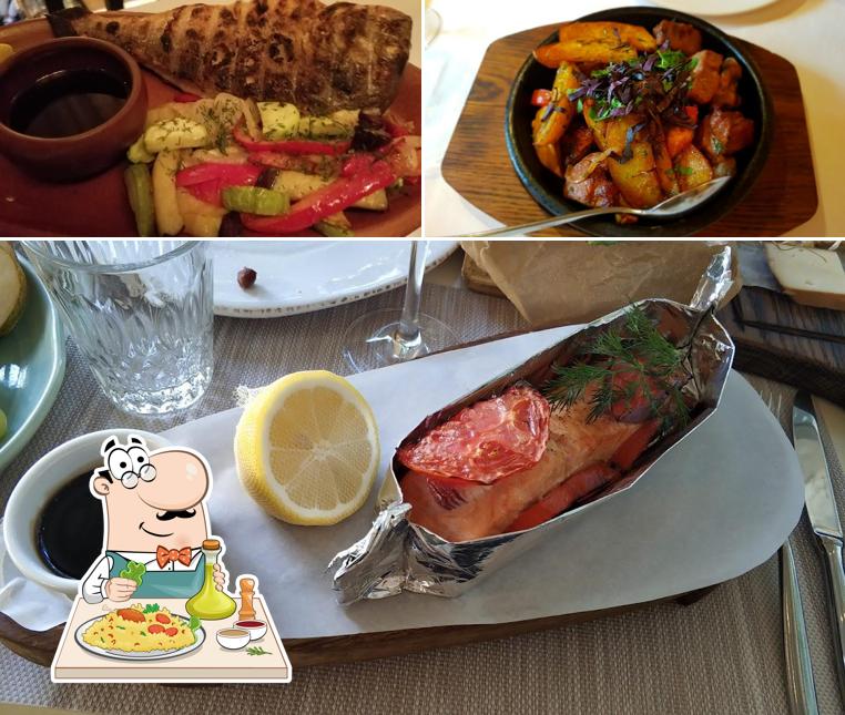 Еда в "Эларджи"