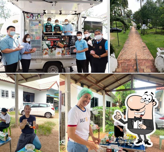 วิสาหกิจชุมชนกลุ่มแม่บ้านเกษตรกรทะเลสาบสงขลา