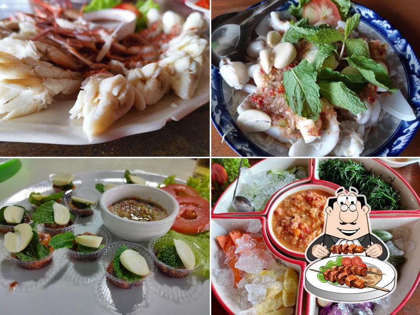 Che Mon Kitchen near Bang Tabun Bay
