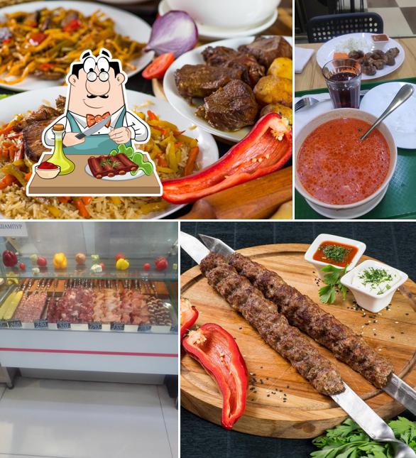 Закажите блюда из мяса в "Мир плова и шашлыка"
