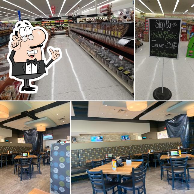 Hy-Vee Grocery Store