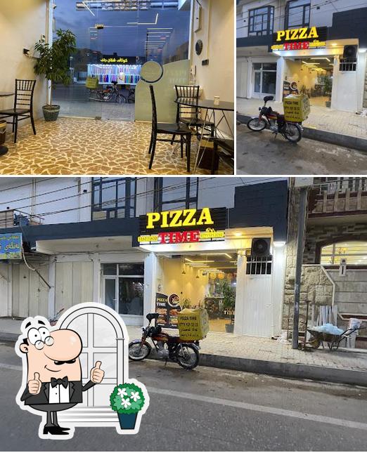 PIZZA TIME
