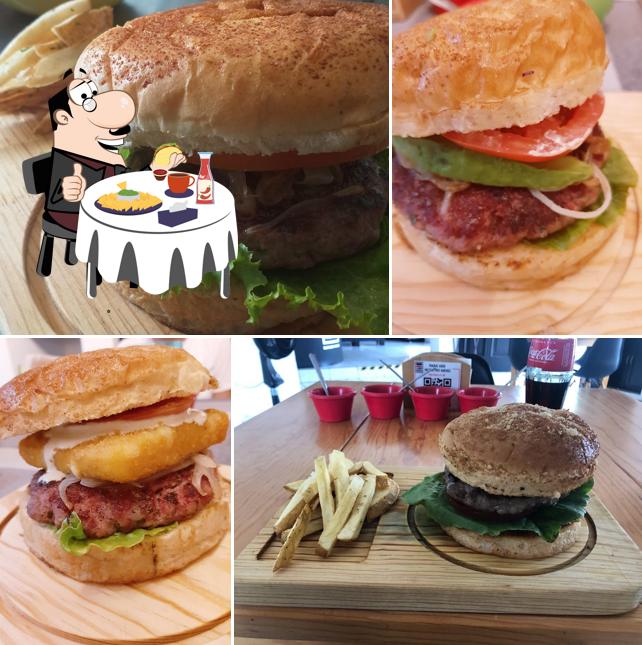 Mūnch Burger House