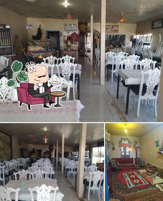 Akbar Joojeh Seydanlu Chicken Restaurant