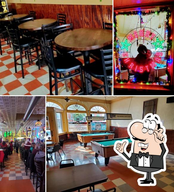 River's Edge Bar & Grille