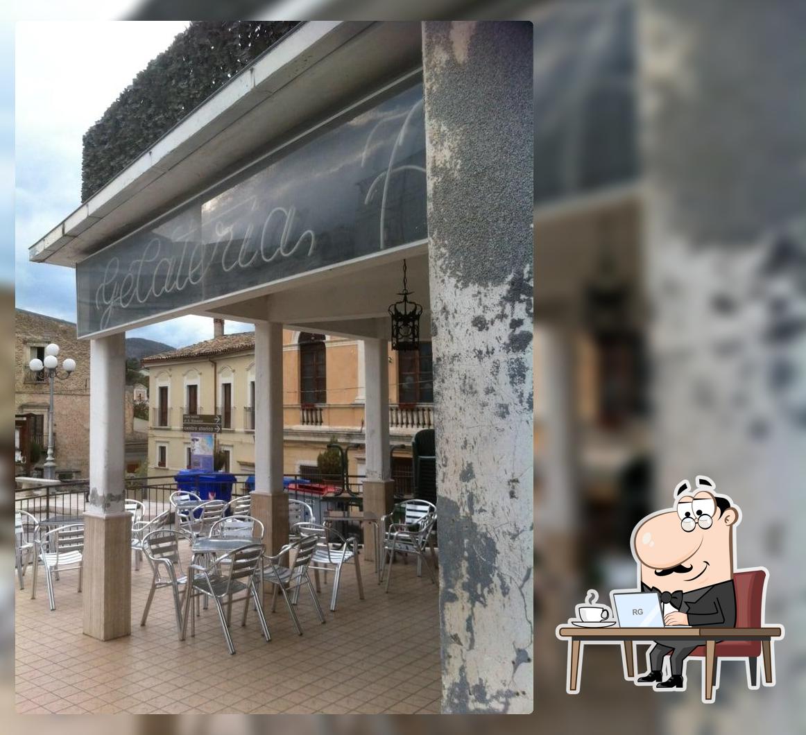 Caffe Gelateria 77