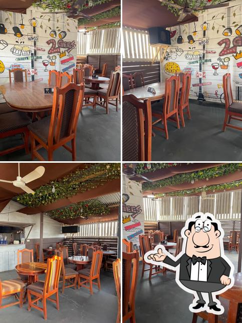 2 Gees Grill Bar