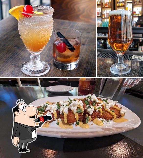 HOBNOB Neighborhood Tavern