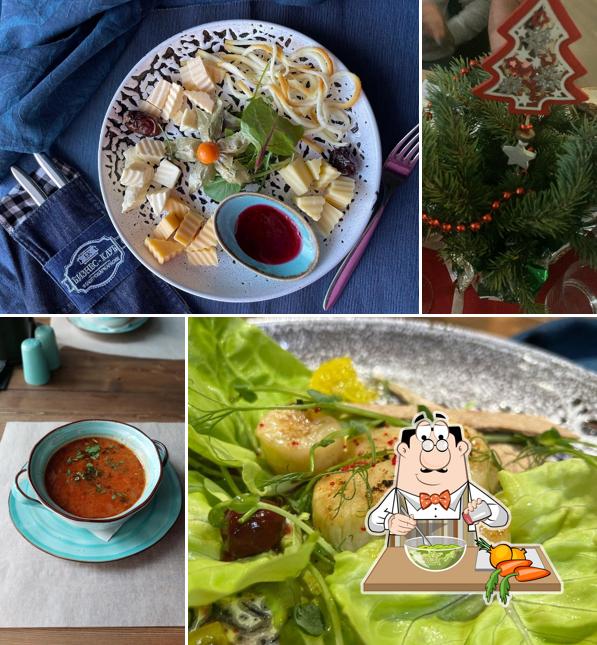 Салат из морских водорослей в "Бизнесе Клуб"