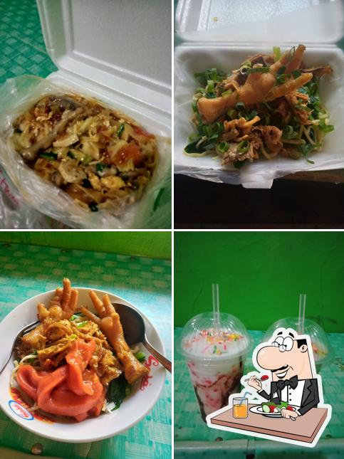 Warung Seblak Tulang Ayam Yeh Linah