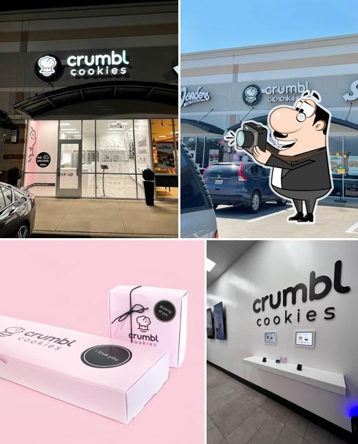 Crumbl Cookies