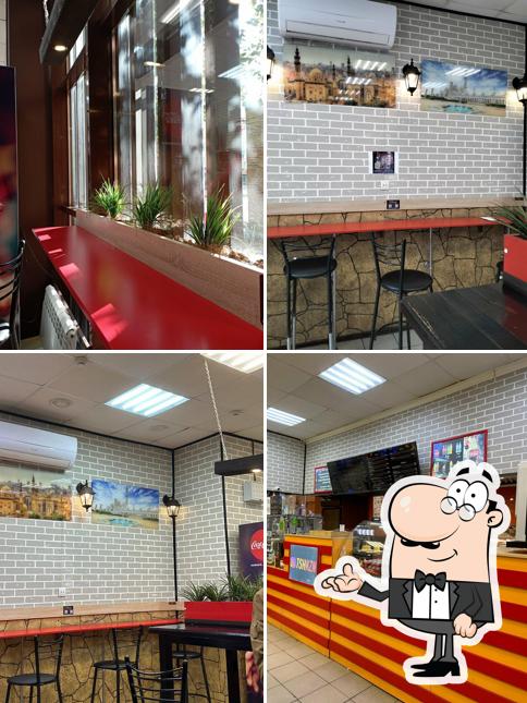 Интерьер "Та самая Шаурма"