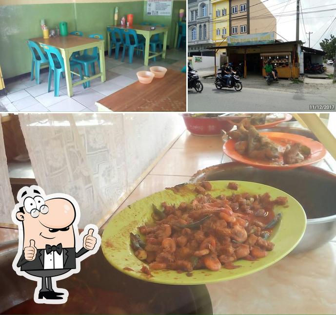 RUMAH MAKAN MATO AIR