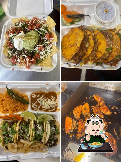 Taquizas Mi Pueblo Food truck