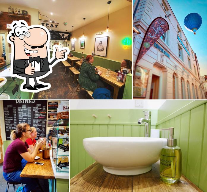 Riverbanc Cafe & Hotel