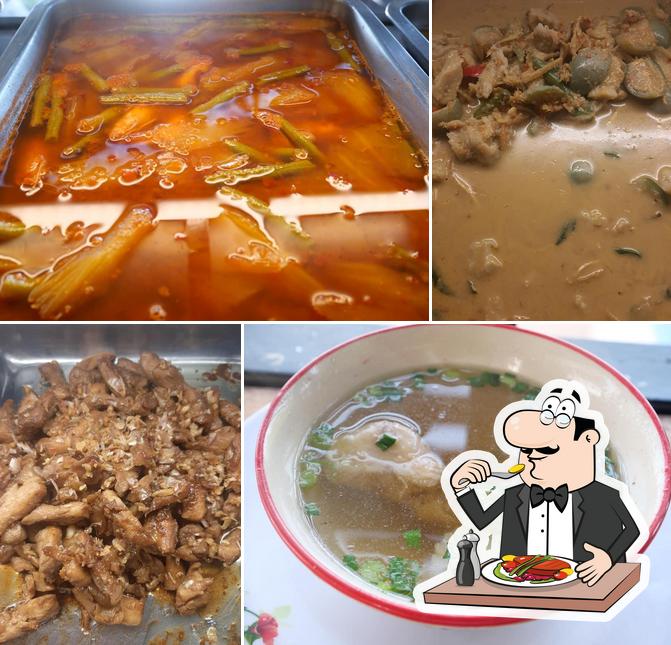ครัวแม่นันท์ "กระเพราถาด ก๋วยจั๊บ ข้าวอร่อย ส้มตำ ไก่อบโอ่ง"ราชบุรี Ratchaburi