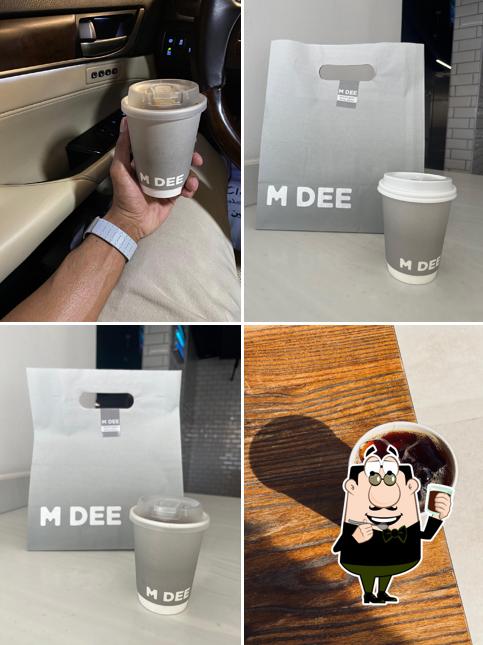 M DEE