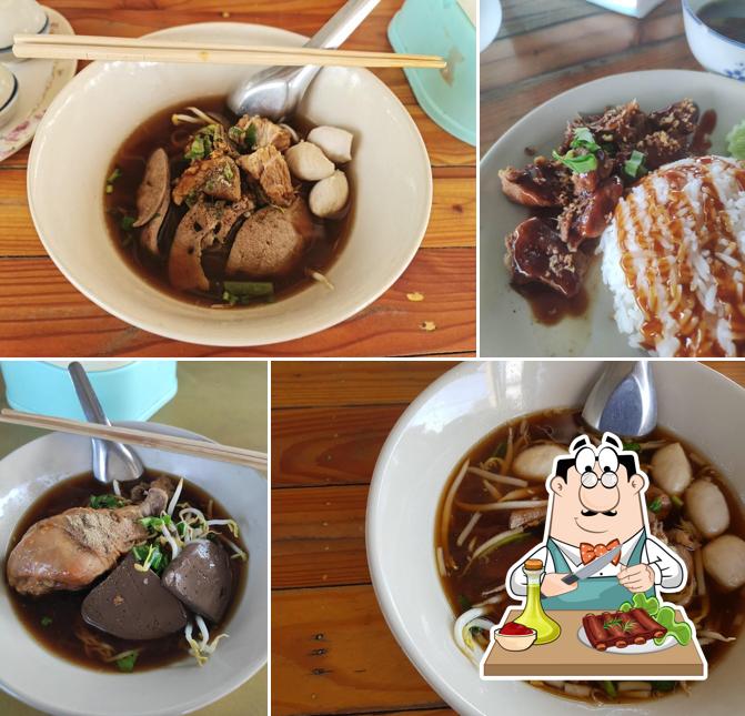 ร้านหมูทองก๋วยเตี๋ยวหมูตุ๋น