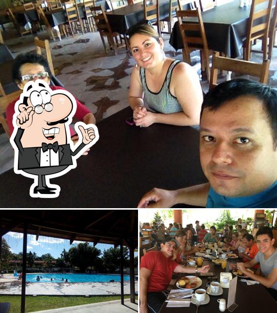 Los Laureles