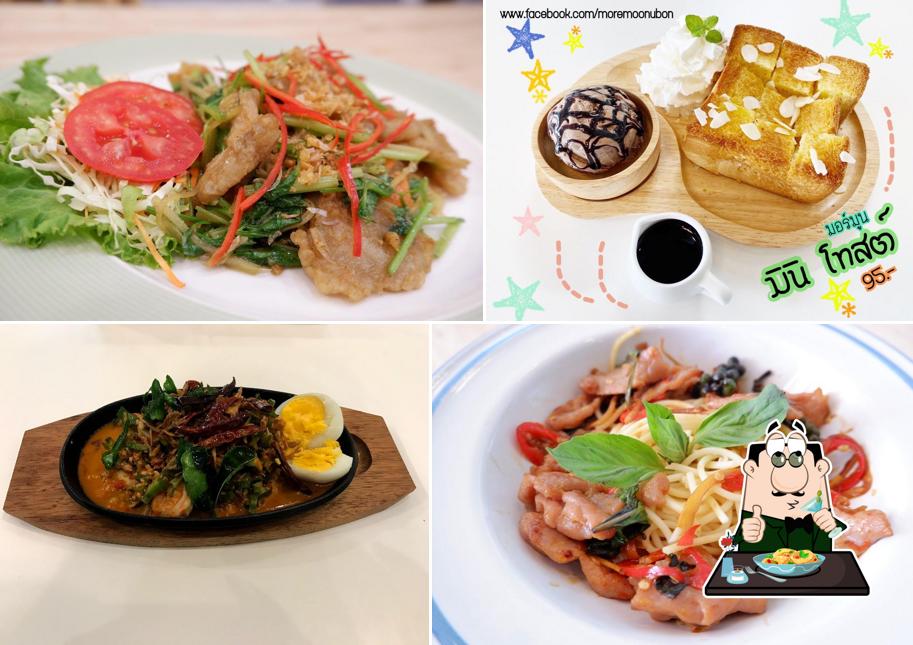 More Moon Cafe