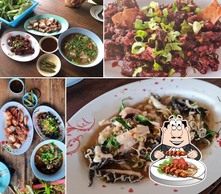 ร้านลาบเจ๊รูญ หมูย่างกรอบ (ร้านหยุดทุกวันเสาร์)