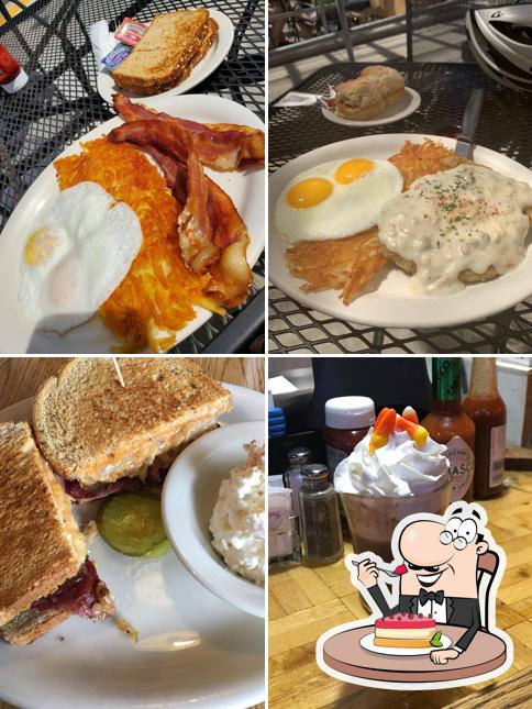 Dockside Saloon & Restaurant