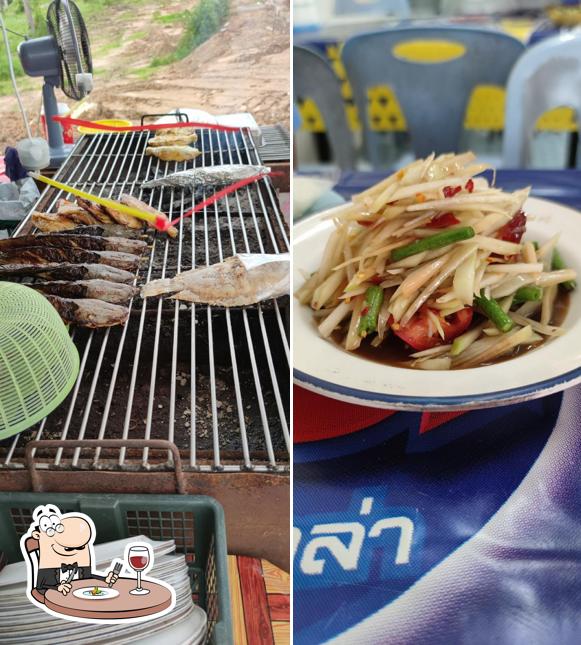 บังครไก่ย่างฆอและฮ์