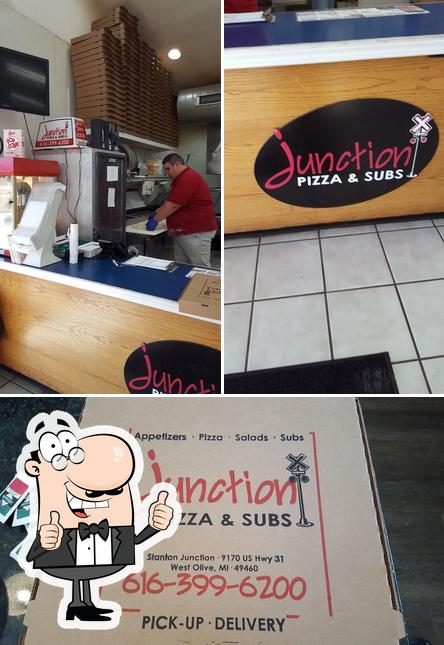 Junction Pizza & Subs