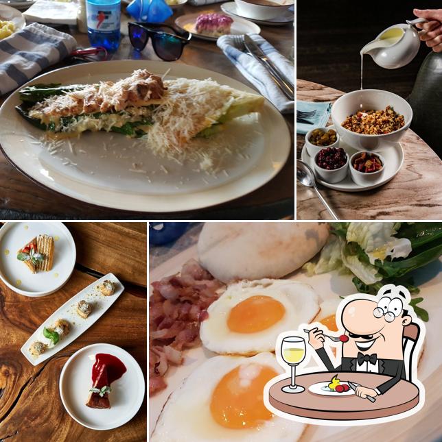 Еда в "Шатре"