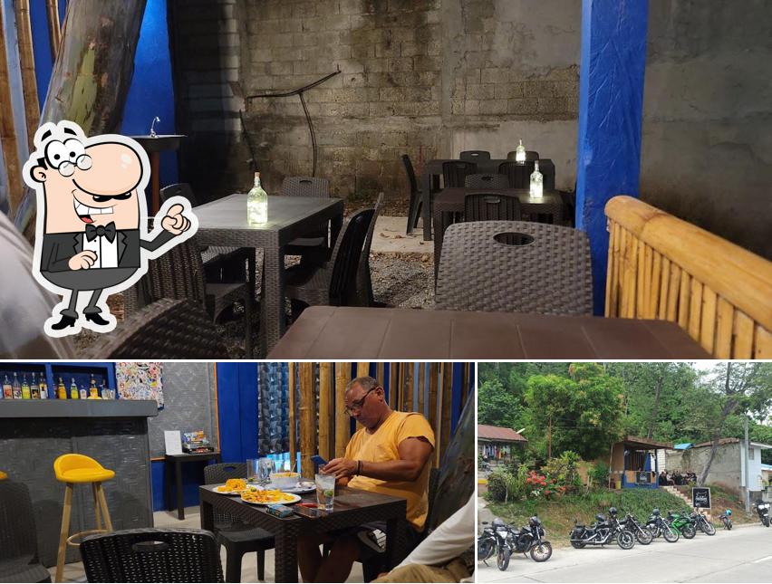 Manta Ray Tavern