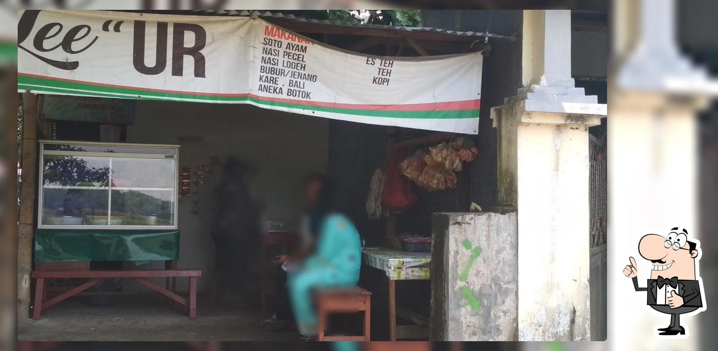Warung Lee" UR