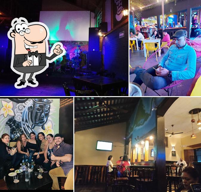 Artesanos Bar