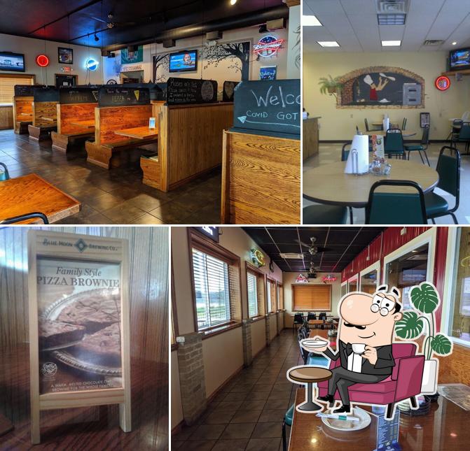 Fox's Pizza Den
