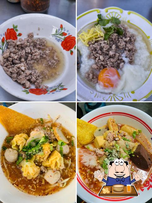 ก๋วยเตี๋ยวหน้าตลาด