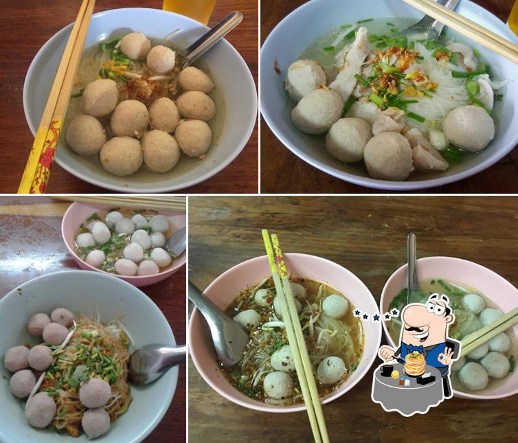 ร้านกันเอง