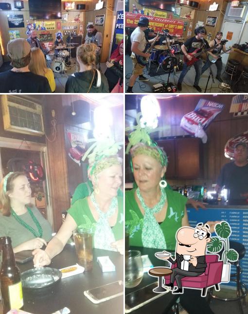 Gary's Bar