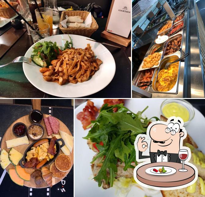 Friends Bar & Kitchen